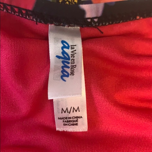 👙AQUA Black & Floral Bikini Set (Size S & M***) - Picture 4 of 5